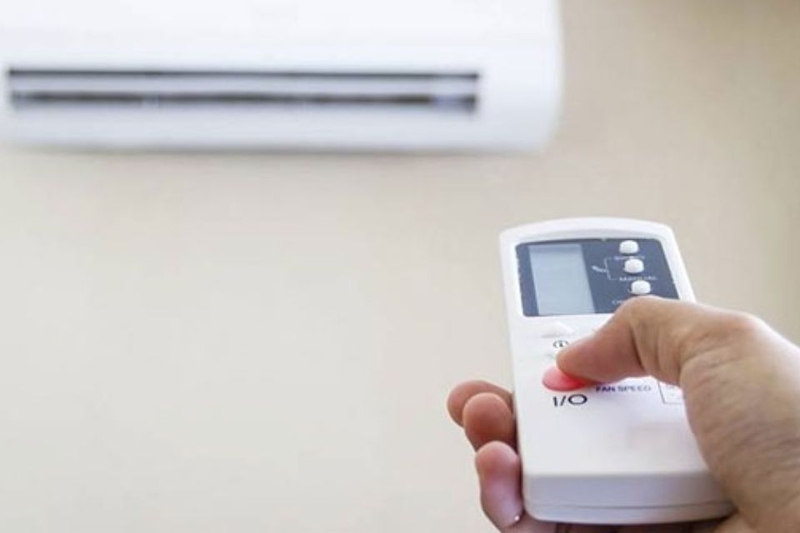 Máy lạnh Asanzo bị bám tuyết 5