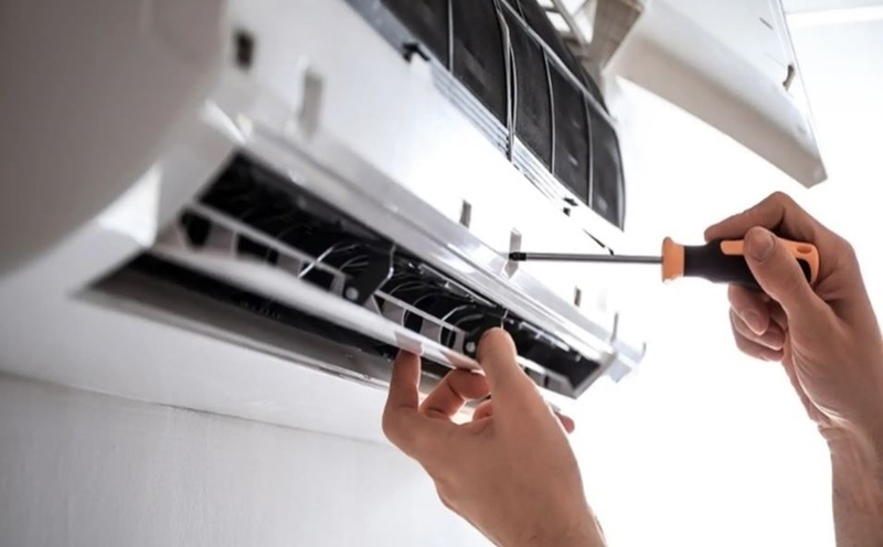 máy lạnh báo đèn đỏ 6