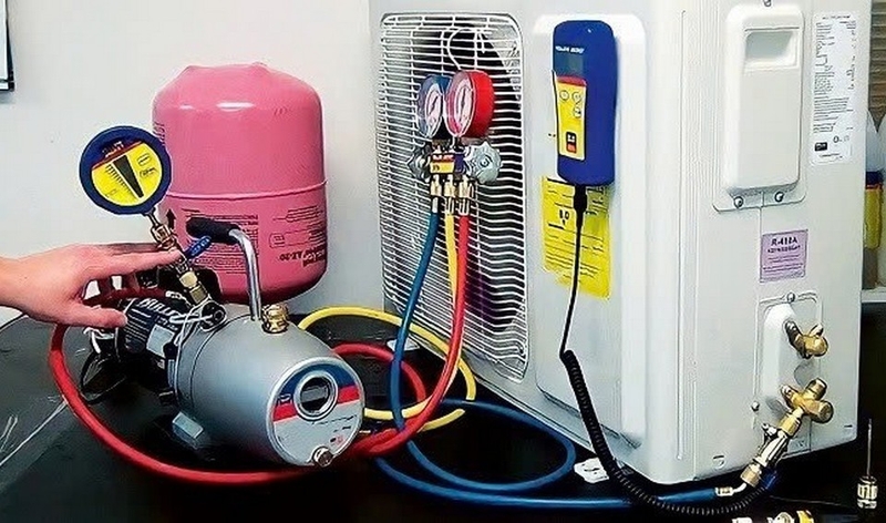 máy lạnh bị đọng nước phía trong ảnh 7