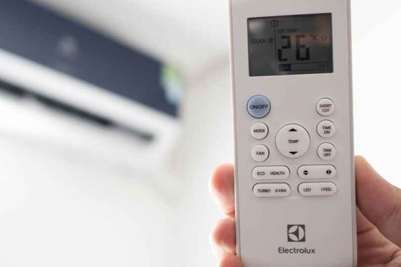 máy lạnh chỉ lạnh khi mới bật hình 1