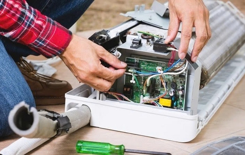 Máy lạnh Hitachi báo đèn vàng ảnh 3