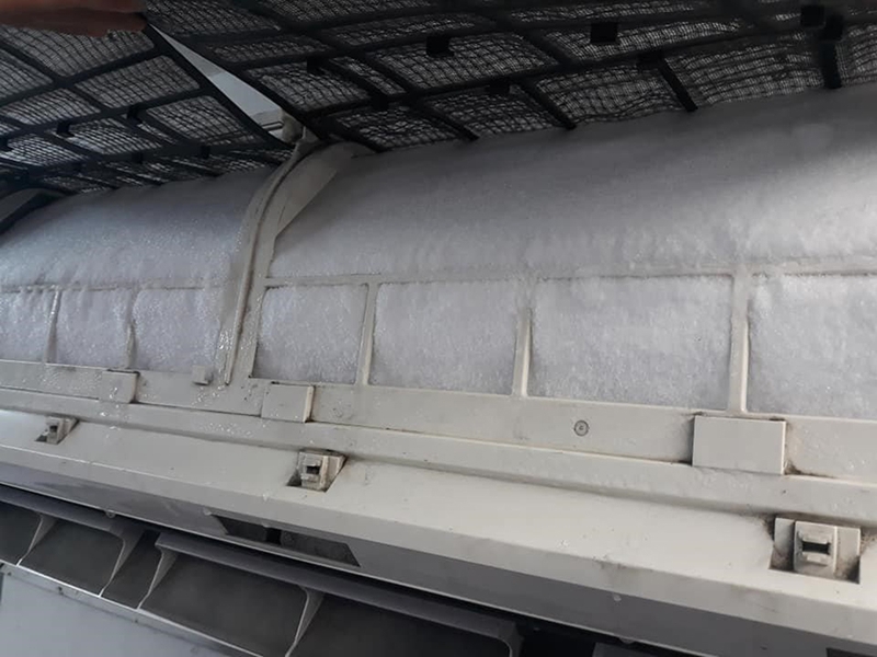 Máy lạnh LG bị đông đá ảnh 9