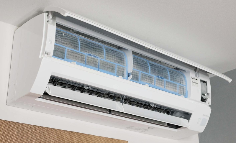 M&aacute;y lạnh Mitsubishi b&aacute;o lỗi E47 2