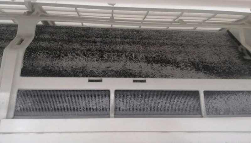 máy lạnh Panasonic chảy nước ở cục lạnh ảnh 3