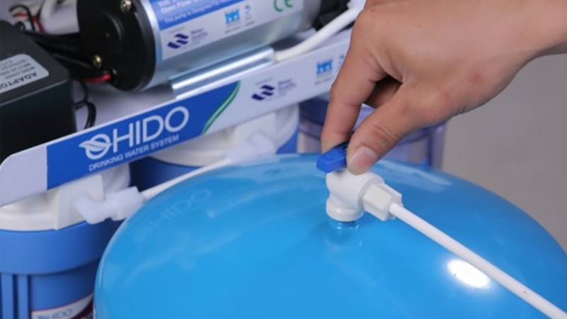 Máy lọc nước có mùi hôi 3