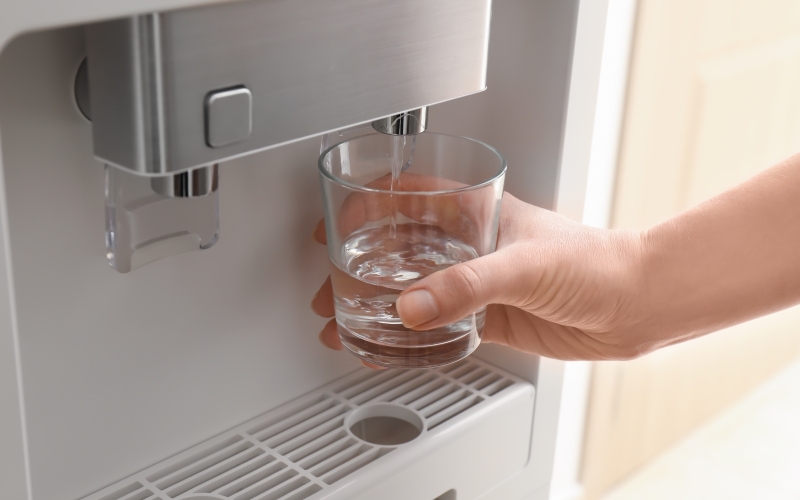 M&aacute;y bị r&ograve; rỉ nước