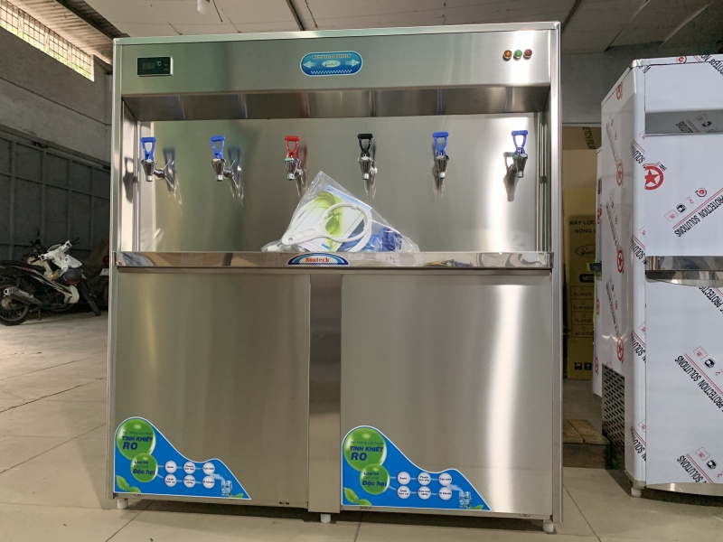 máy nước uống nóng lạnh 6 vòi hình 6