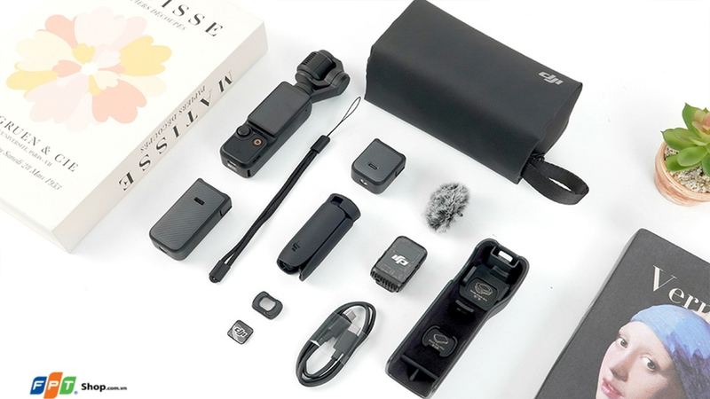 Camera hành động DJI Osmo Pocket 3 Creator Combo