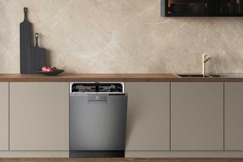 K&iacute;ch thước m&aacute;y rửa b&aacute;t Electrolux - 01