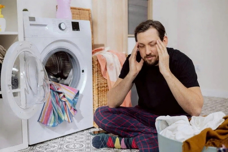 Máy sấy phát ra tiếng rít ảnh 1