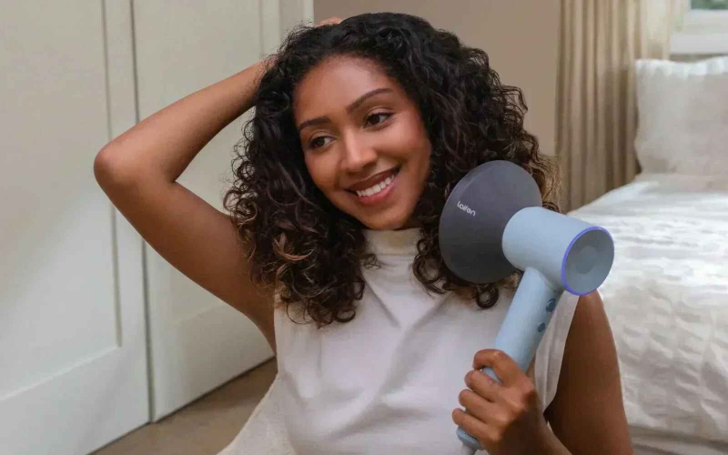 m&aacute;y sấy t&oacute;c cho t&oacute;c xoăn h&igrave;nh 1