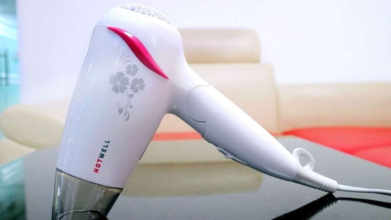 Máy sấy tóc Hotwell HD14H1