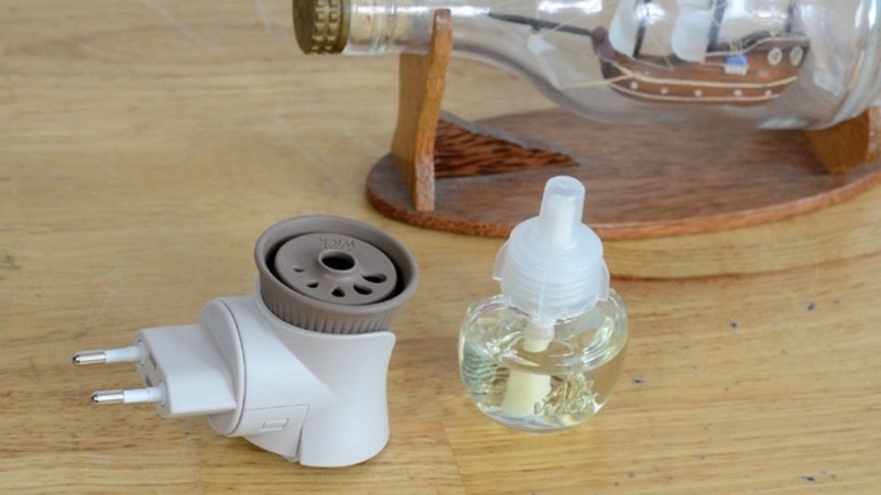 Bộ tinh dầu Airwick Aroma Oil Diffuser