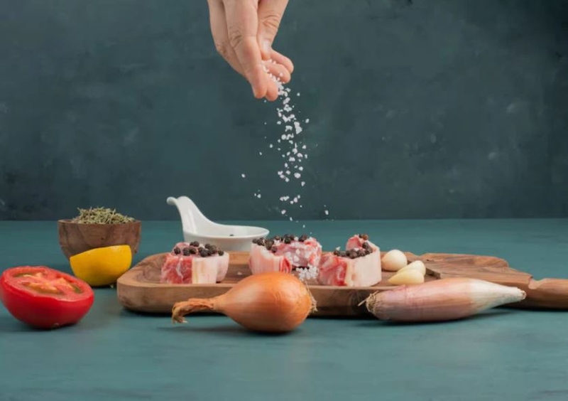 mẹo dùng muối khi nấu ăn 2