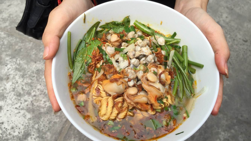 Mì ốc hến 8