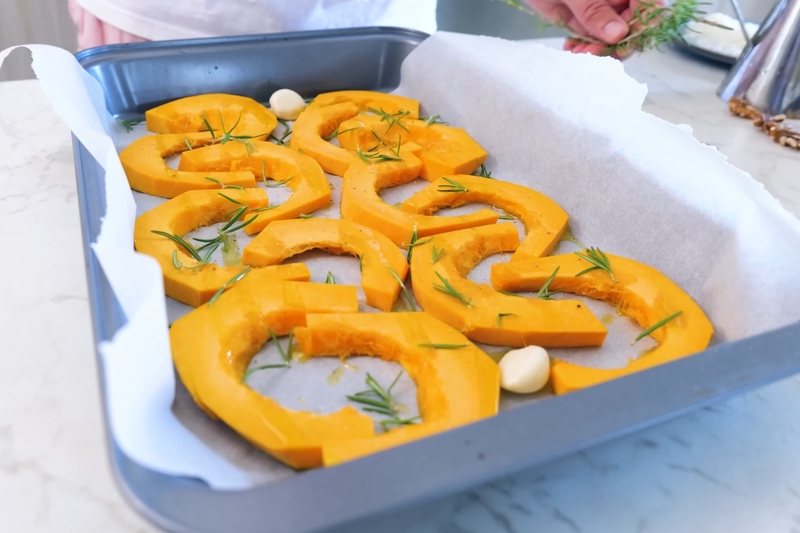 mì Ý sốt kem bí đỏ hình 2