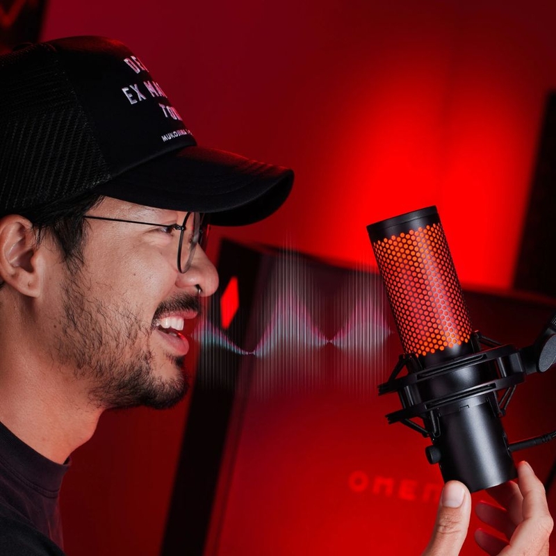 micro-hyperx-quadcast-2-1.jpg