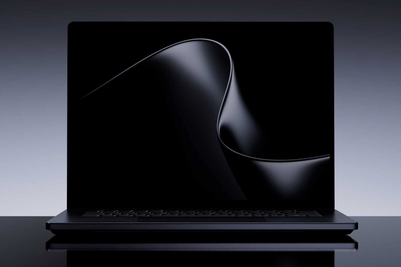 Màn hình PixelSense Ultra 15 inch trên Surface Laptop Ultra phục vụ thao tác cảm ứng và các công việc liên quan đến hình ảnh.