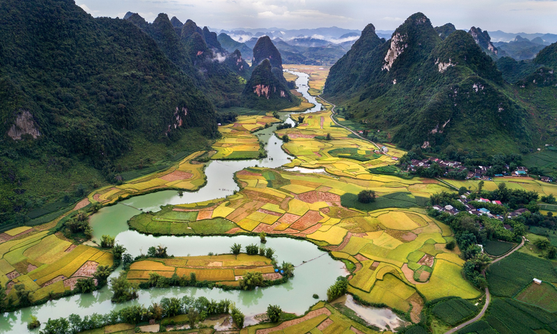 Mở bài chung cho thơ về đất nước