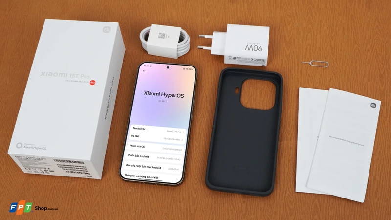 mở hộp Xiaomi 15T Pro hình 2