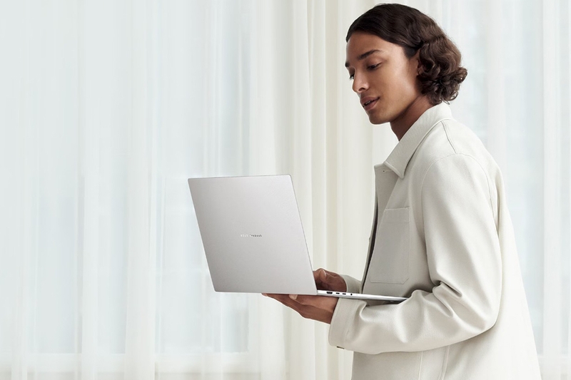 Laptop Asus Zenbook 8
