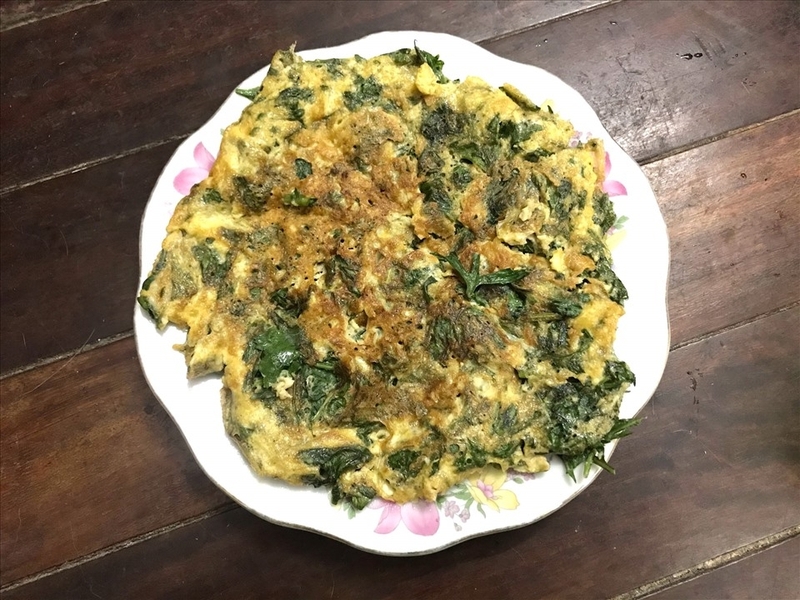 Trứng chiên ngải cứu ảnh 3