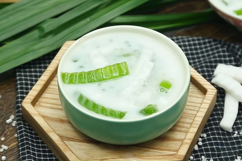 món chè dừa non lá nếp ngon