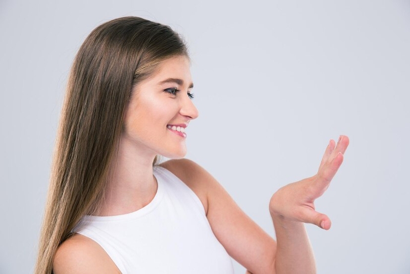 Móng tay bị gợn sóng tiết lộ gì về sức khỏe?