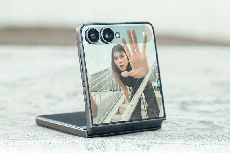 Một ngày chuyển từ Galaxy Z Flip6 sang Galaxy Z Flip8 20