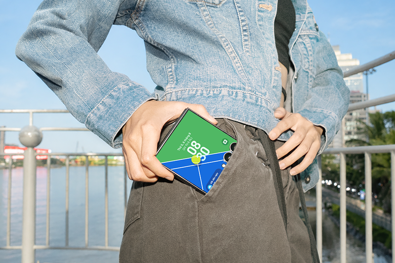 Một ngày chuyển từ Galaxy Z Flip6 sang Galaxy Z Flip8 5