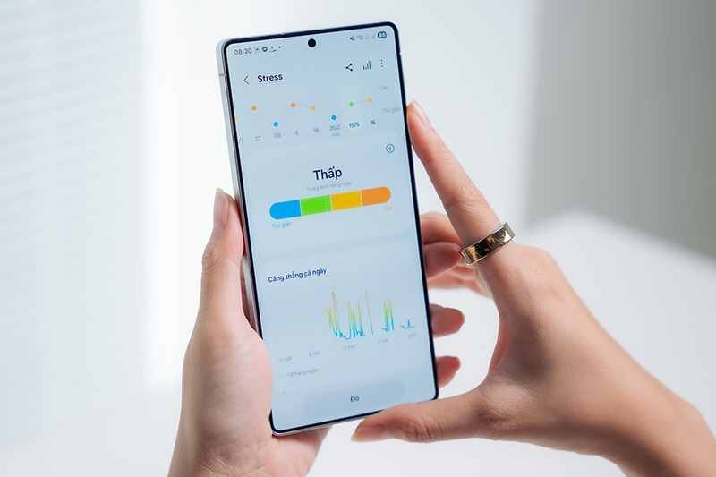 mot-tuan-trai-nghiem-galaxy-ring (15).jpg