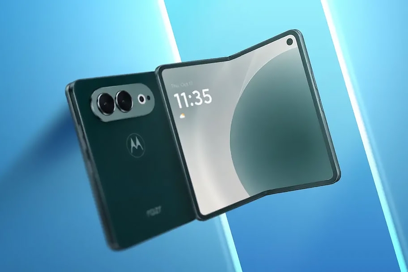 Motorola Razr Flex được nhắc đến với thiết kế gập màn hình rộng, sử dụng màn hình chính 6,92 inch.