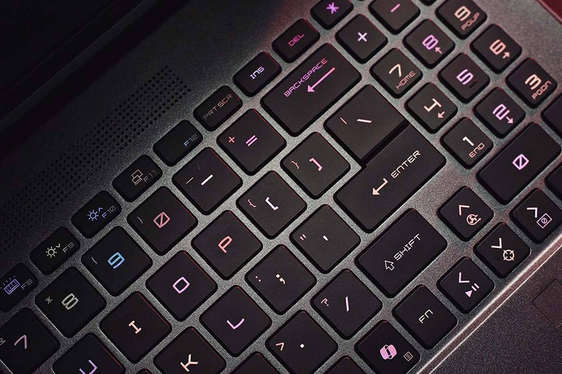 msi-stealth-a16-mercedes-amg-a.jpg