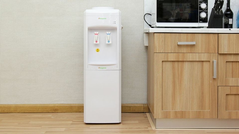 Mua cây nước nóng lạnh ở đâu tại TP. HCM?