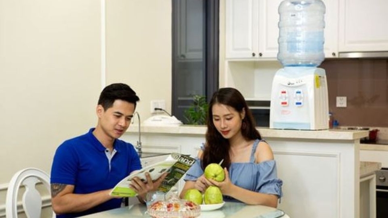 Cây nước nóng lạnh úp bình FujiE WD1080E