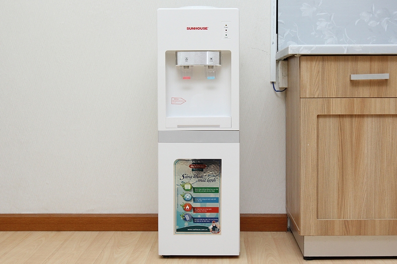 cay nuoc nong lanh sunhouse shd9602