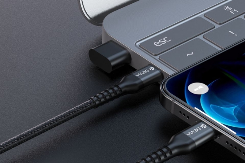 mua củ sạc, dây cáp sạc Devia ở đâu uy tín (ảnh 6)