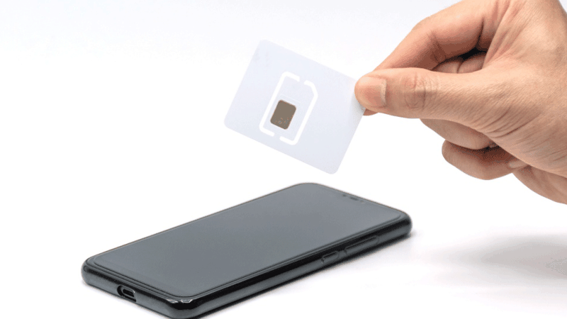 Mua điện thoại kèm SIM là một hình thức mua sắm phổ biến