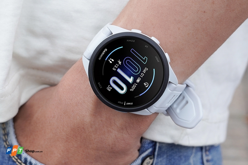 mua-dong-ho-garmin-o-dau-uy-tin-8.jpg