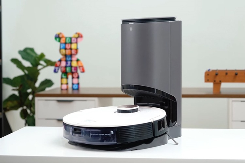 robot hut bui ecovacs deebot t8 max plus