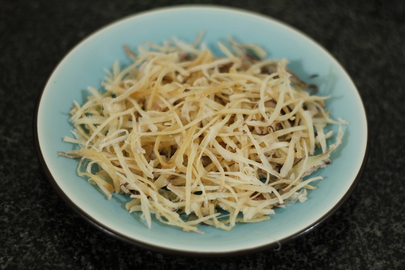Mực khô xào su hào 3