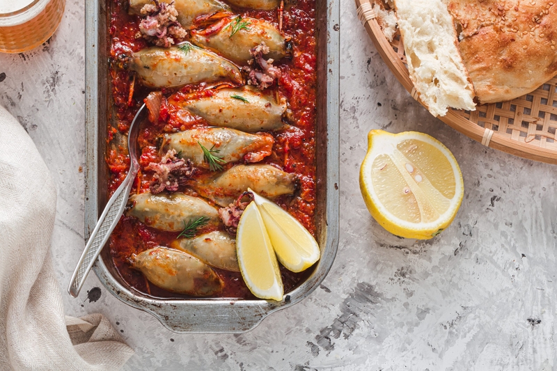 mực nhồi thịt sốt cà chua 1