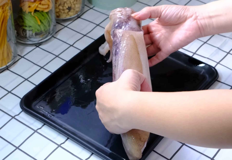 Cách làm mực nướng muối ớt bằng nồi chiên không dầu