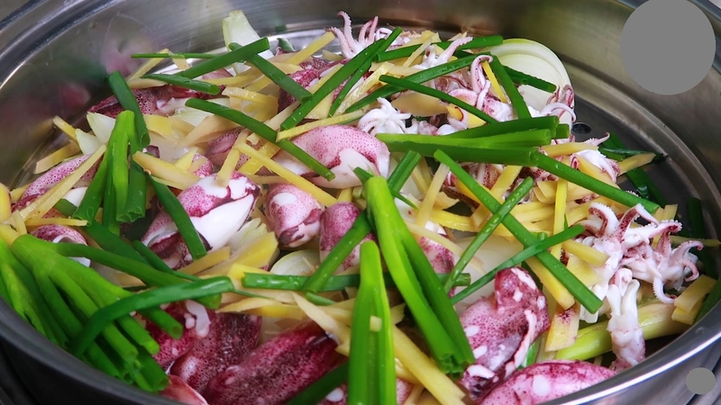 mực trứng hấp gừng hình 3