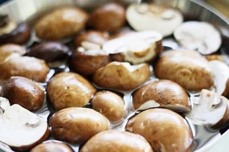 Nấm mỡ xào bơ chanh ảnh 2
