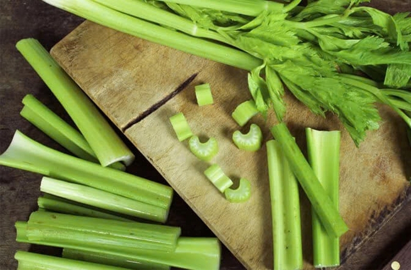 nấm mỡ xào cần tây chay ảnh 1