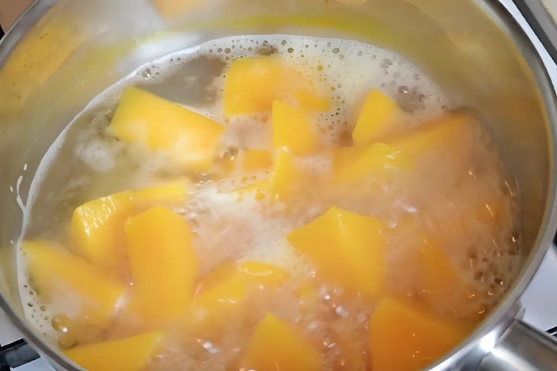 nấu bí đỏ