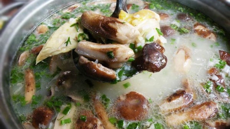 nấu cháo nấm 5