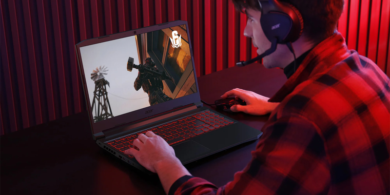Nên build PC hay mua laptop gaming 7