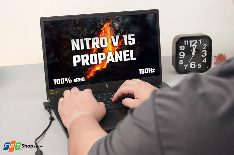 Chọn laptop cho 4 năm đại học: Acer Nitro ProPanel hay Predator? - hình 3